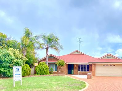 53 Oaklands Avenue, Mandurah WA 6210
