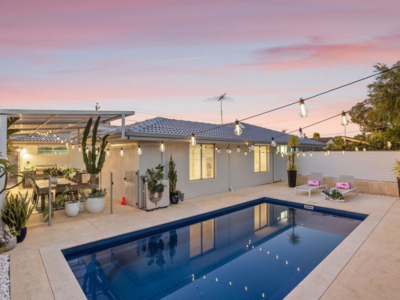 42 Doveridge Drive, Duncraig