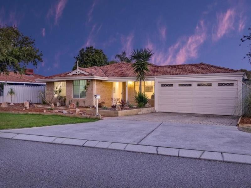 2 Elmwood Court, Marangaroo