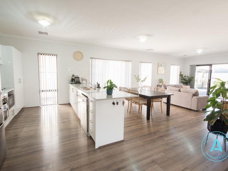 18 Greenie Chase, Southern River