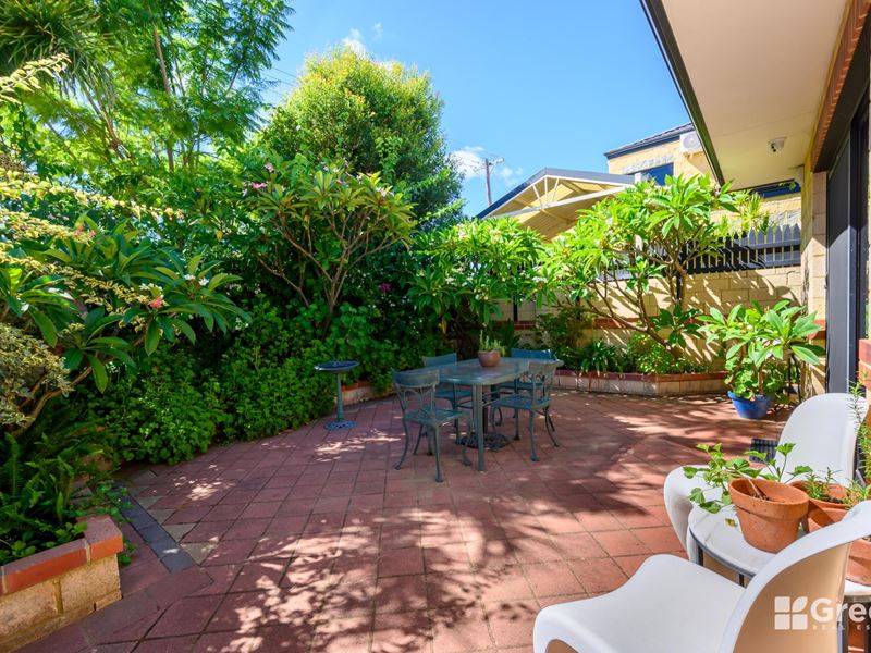 6 Hobley  Street, Mandurah