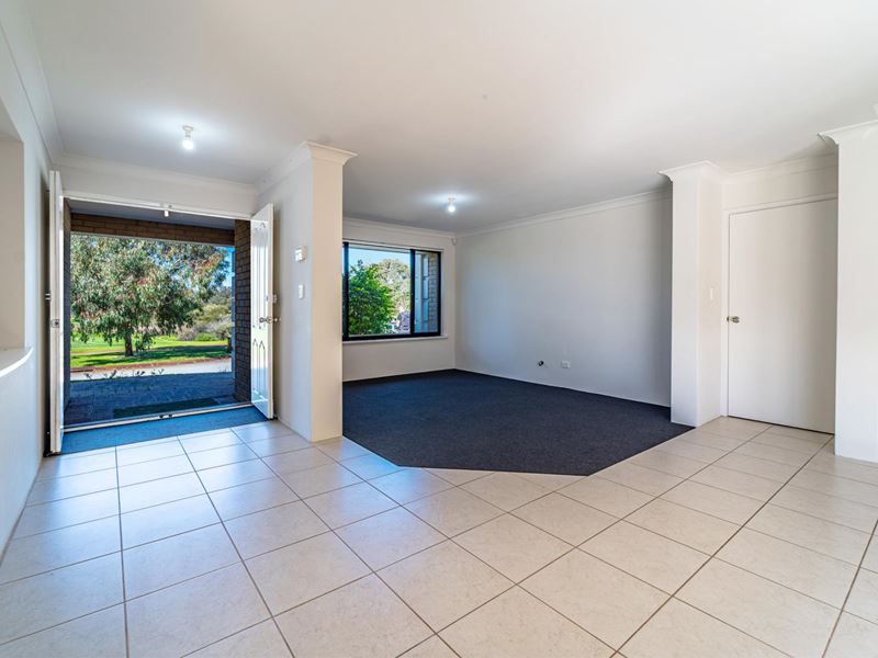 6 Lotus Court, Bertram WA 6167