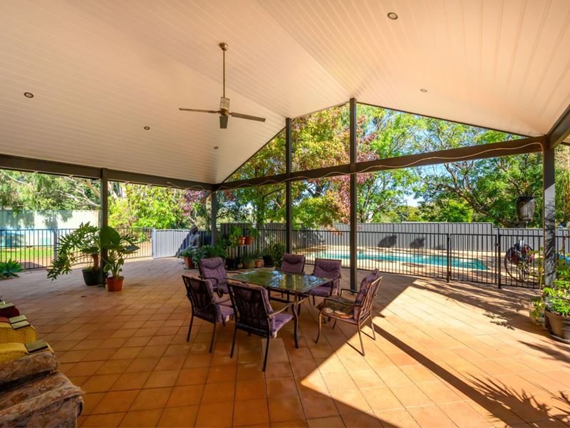 2735 Great Eastern Highway, Hovea