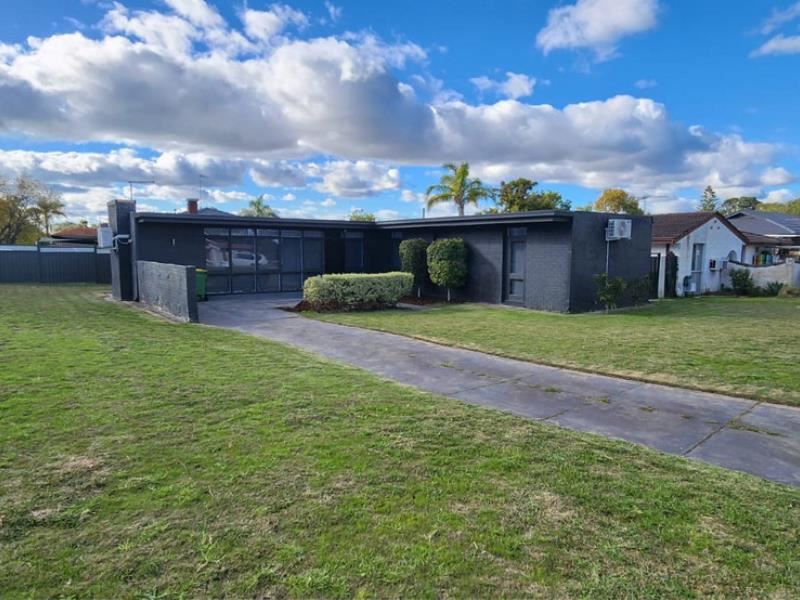 16 Centaurus Street, Rockingham