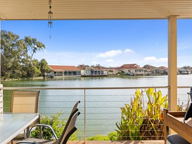 15/1 Lakes Crescent, South Yunderup WA 6208