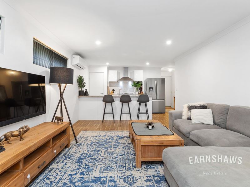 10 McIntyre Street, Midvale