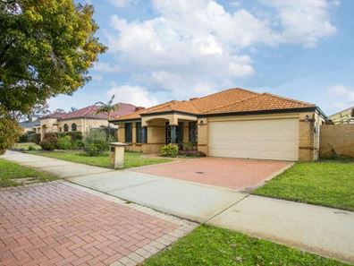 5 Ponte Vecchio Boulevard, Ellenbrook WA 6069