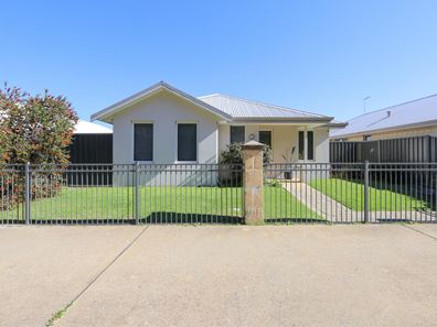 12 Boys Road, Pinjarra WA 6208