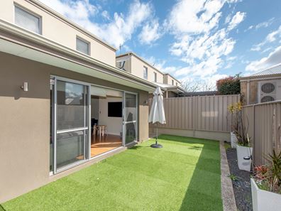 5/4 Rotherfield Road, Westminster WA 6061