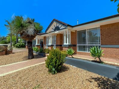 14 Simcoe Court, Joondalup WA 6027