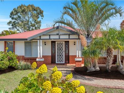 20 Casuarina Drive, Halls Head WA 6210