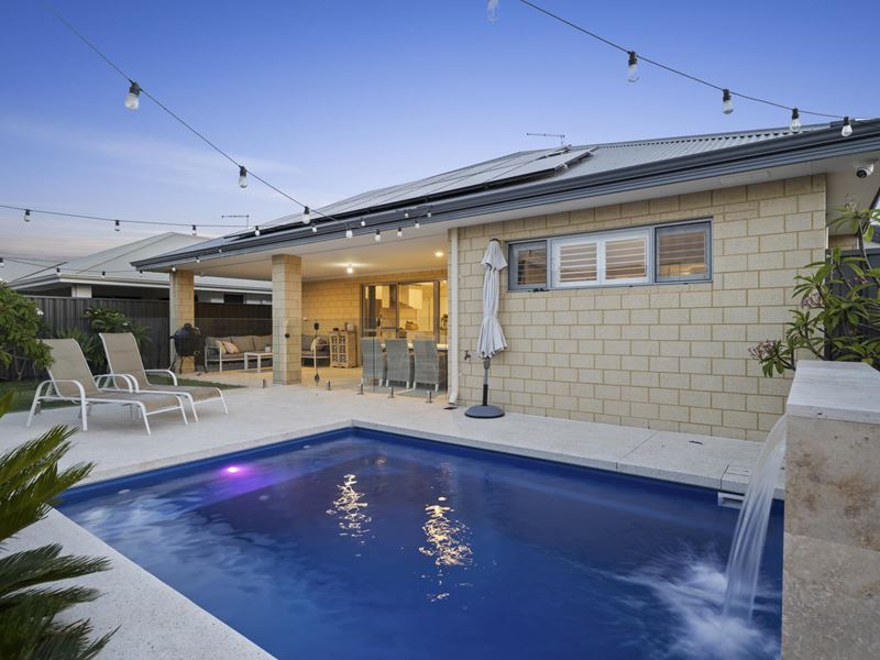 65 Bridgewater Boulevard, Erskine