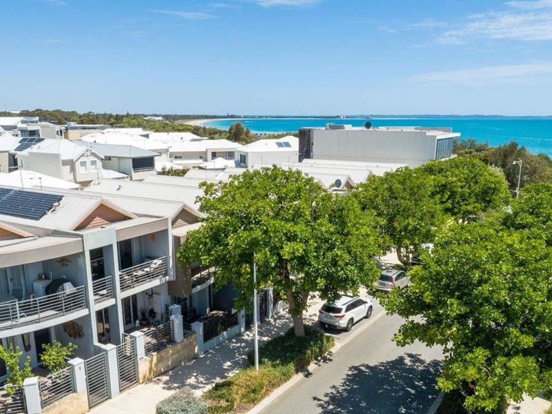 5 Perlinte View, North Coogee WA 6163