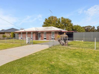 23 Jesmond Street, Safety Bay WA 6169