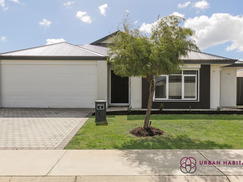 5 Tiverton Road, Wellard WA 6170