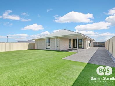 28 Robusta Road, Eaton WA 6232