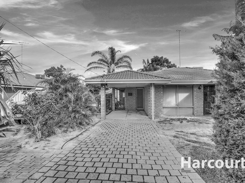 4 Littleton Street, Falcon WA 6210