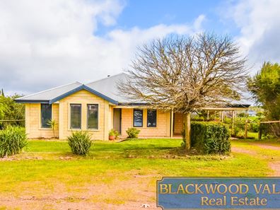 32 Balmoral Drive, Bridgetown WA 6255