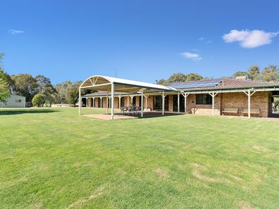 102 St Blaise Grove, North Dandalup WA 6207