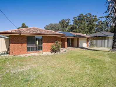 166 Westfield Road, Kelmscott WA 6111