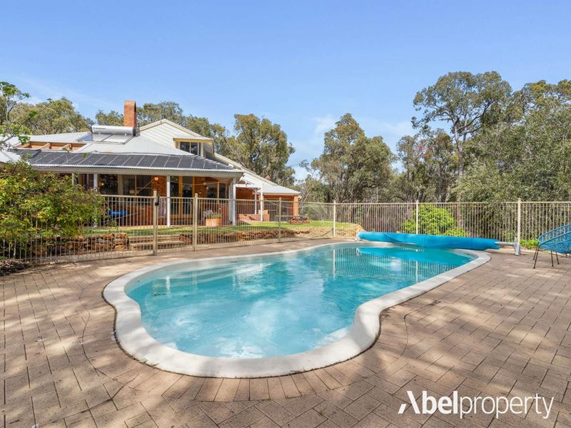 600 Bushlands Road, Hovea WA 6071