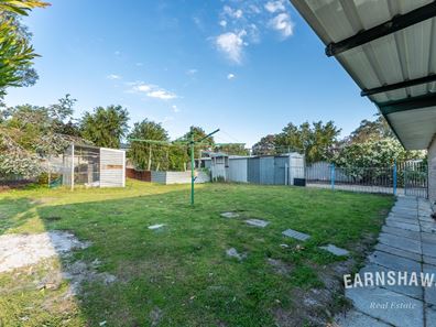 84 Blackadder Road, Swan View WA 6056