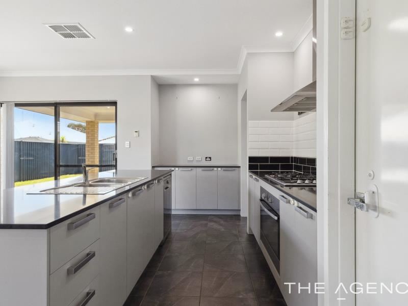 18 Toolibin Rise, Baldivis