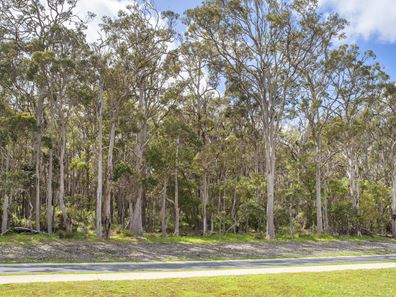 8 McDermott Parade, Witchcliffe WA 6286