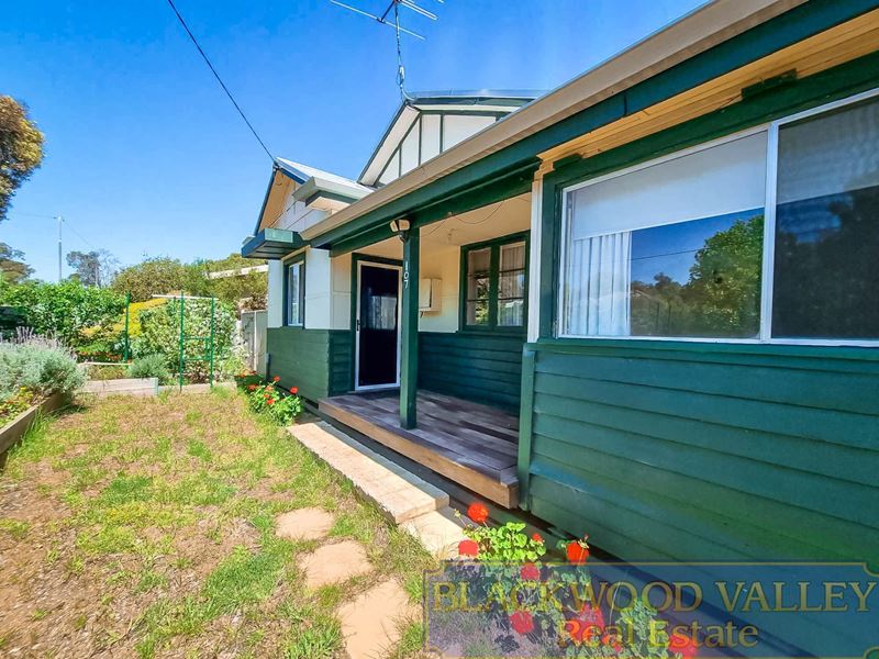 107 Blackwood Road, Greenbushes WA 6254