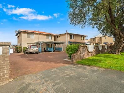 10/11 Leslie Street, Dudley Park WA 6210