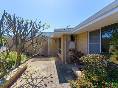 18 Arthurs Vale, Quinns Rocks WA 6030