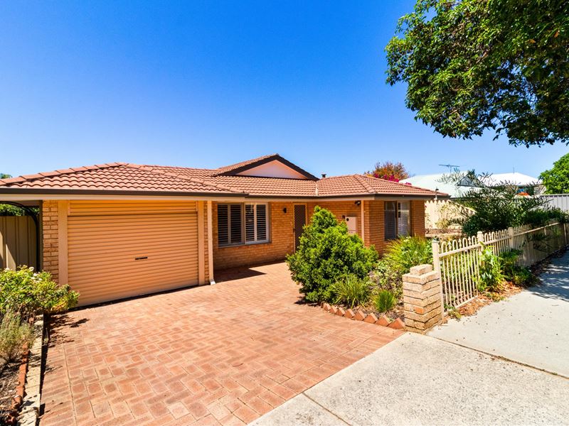 33 Queens Road, Ardross WA 6153