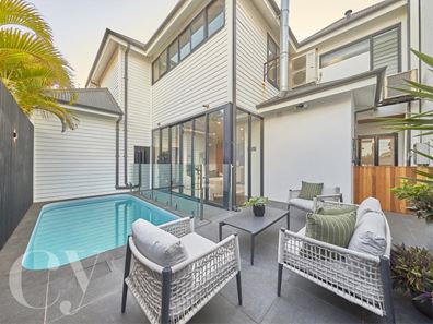 6 Heywood Lane, North Coogee WA 6163