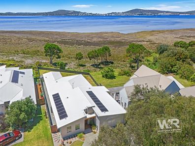 93 Bay View Drive, Little Grove WA 6330