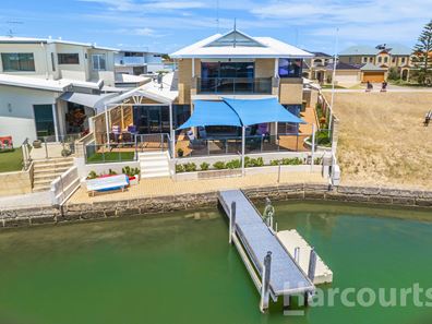 32 Rialto Place, Halls Head WA 6210