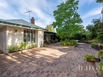 22 Park Street, Como WA 6152