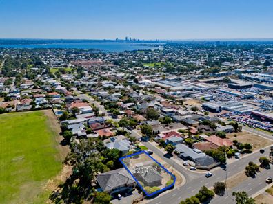 55 Joiner Street, Melville WA 6156