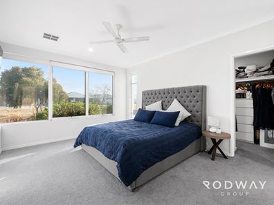 14 Scantling Way, Whitby WA 6123