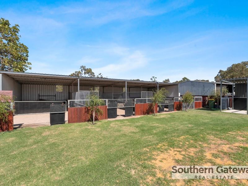 12 Racecourse Road, Pinjarra WA 6208