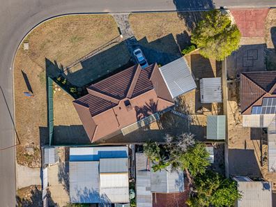 5 Cedar Way, Maddington WA 6109
