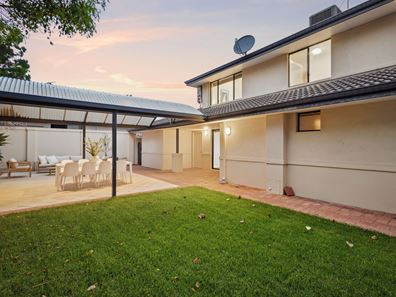 17A Raleigh Road, Sorrento WA 6020