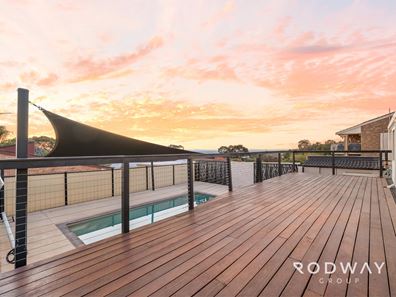 18 Sunset Tce, Kelmscott WA 6111
