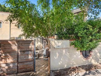 4/2 Court Place, Subiaco WA 6008