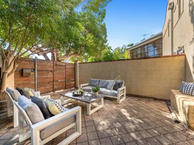 4/2 Court Place, Subiaco WA 6008