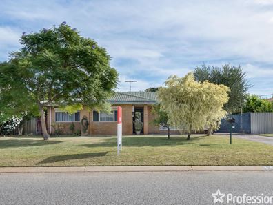 14 Quamby Place, Rockingham WA 6168
