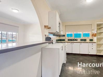 22 Mereworth Way, Girrawheen WA 6064