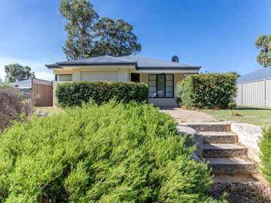 15 Ringwood Loop, Wellard WA 6170