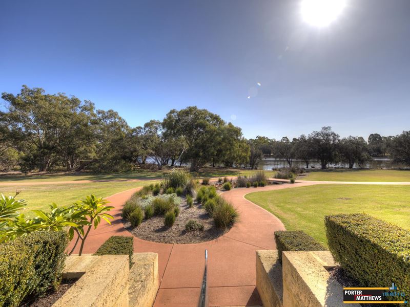 19/12 Loder Way, South Guildford
