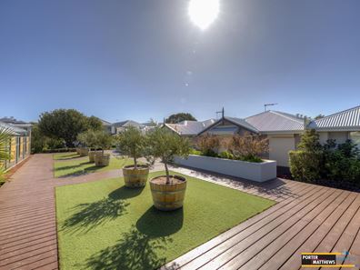 19/12 Loder Way, South Guildford WA 6055