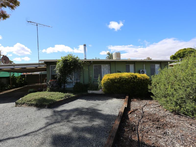 28 Mallee Drv, Kambalda West WA 6442
